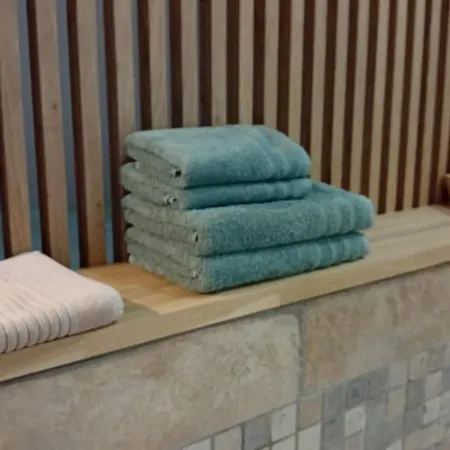 L'olive, Au Mas Des Roses Bed and breakfast